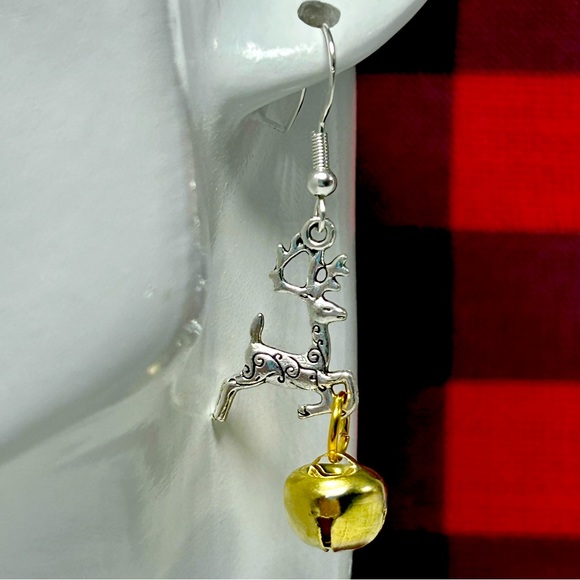 Handmade Sterling Silver Reindeer Earrings! - Picture 5 of 7